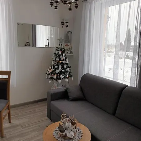 Domcek V Zahrade * Lipótszentmiklós